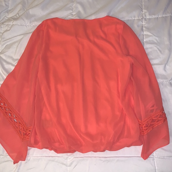 Top - Picture 4 of 4